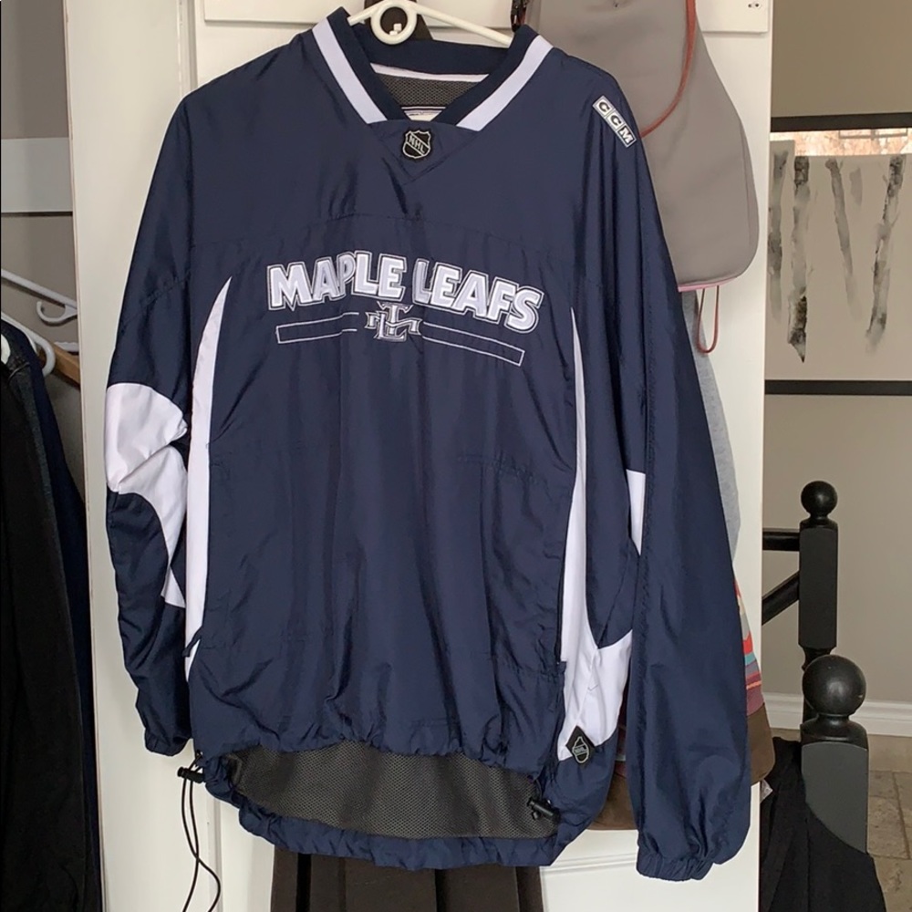 Vintage Toronto Maple Leafs Windbreaker